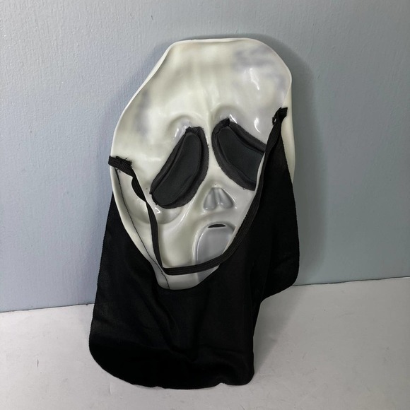 Easter Unlimited Scream Ghostface Mask Long Separate Shroud No Glow Fun World - Picture 11 of 16